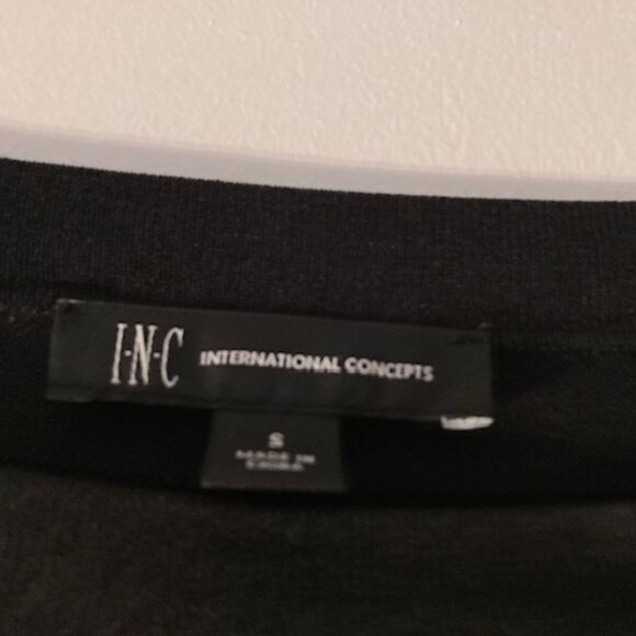 INC Women's Black and White Top with Bell Long Sleeves Size Small (Pre Owned) - Picture 4 of 5
